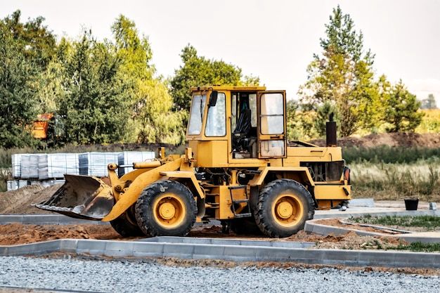 Dozer · push & level